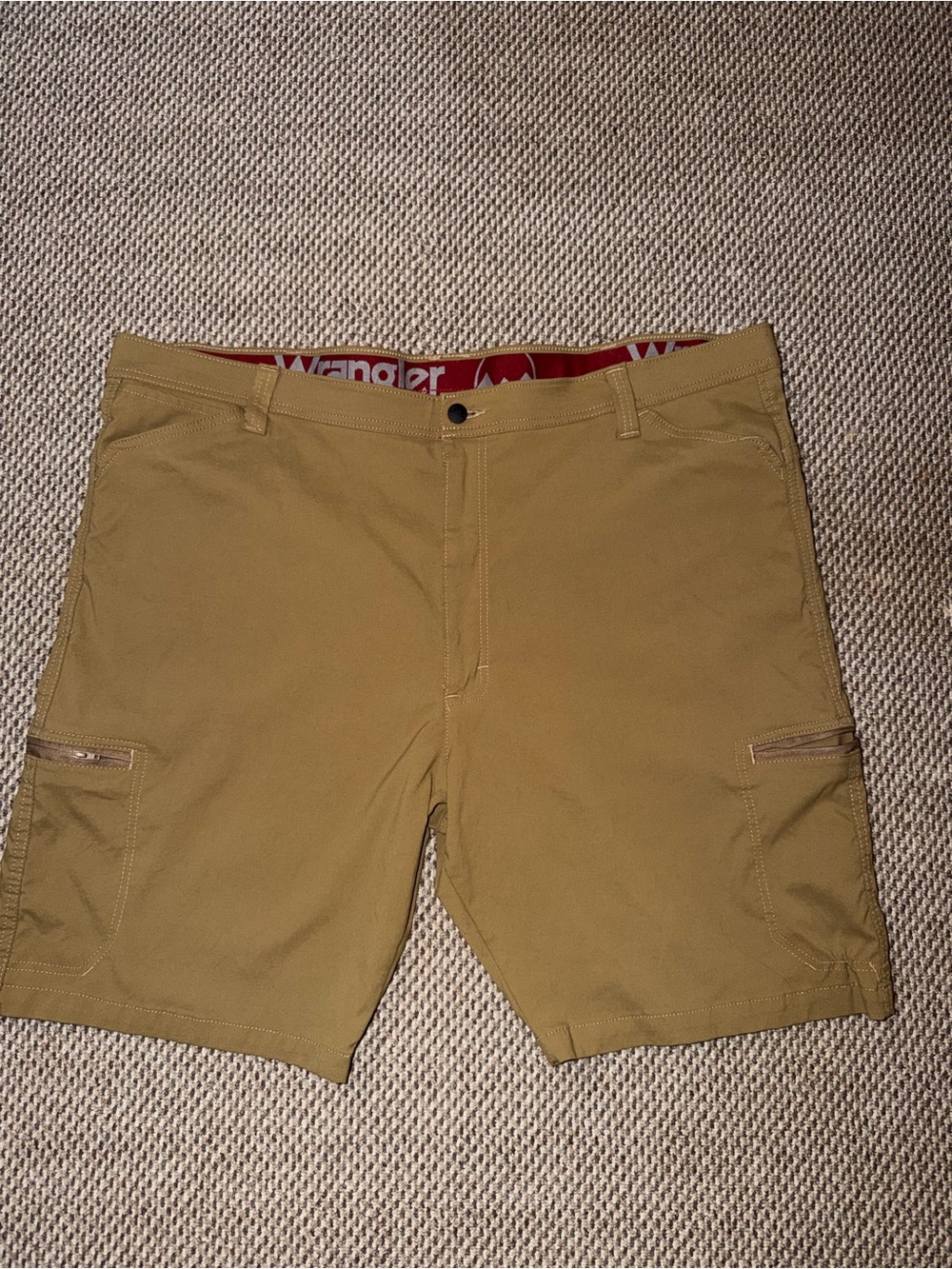 Wrangler Men's Khaki/Tan Cargo Shorts